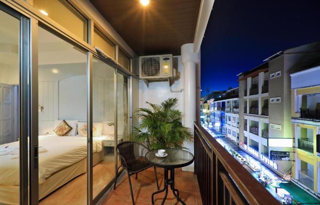 Gorgeous Boutique Room Patong Exterior foto